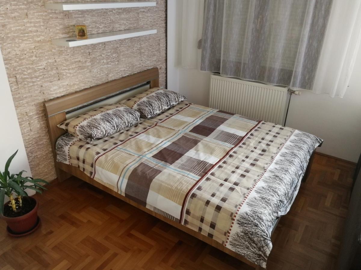 Apartment Aleksija Ниш Экстерьер фото